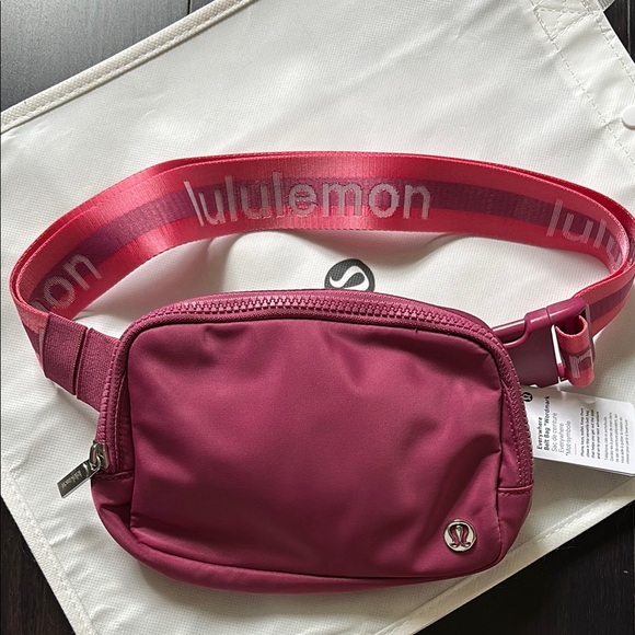 hermes bag rain cover Hermès Discontinued #7 Raincoat: Birkin 25 COLOR:Mystery White Multi folding open in seconds 20% OFF SALE - 08.05. lululemon Mini Backpack |